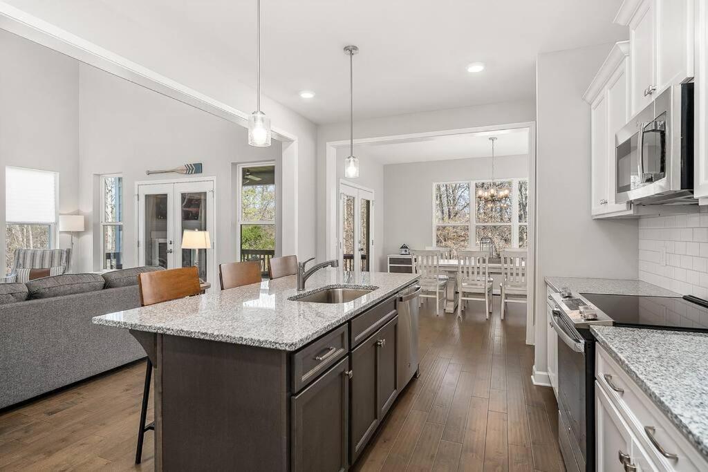 Beautiful Home With Lake And Marina Access, Firepit, Golf Cart Included Estill Springs Exterior foto